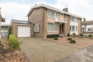 Woonhuis te koop John F. Kennedylaan 17 Heerlen