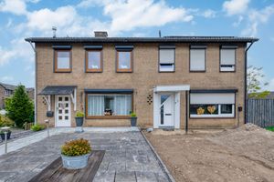 House for sale Dr. Albert Schweitzerstraat 1 Hoensbroek