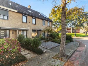 House for sale Lienaertsstraat 152 Geleen
