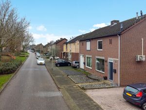 House for sale Bettinumstraat 66 Buchten