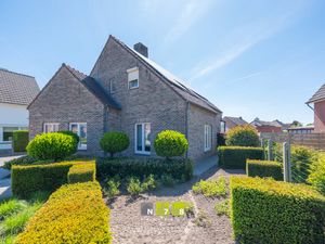 House for sale Hagedorenstraat 1a Maaseik