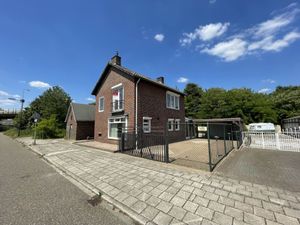 House for sale Maasnielderweg 1 Roermond