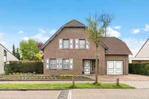House for sale Halewijnstraat 8 Geleen