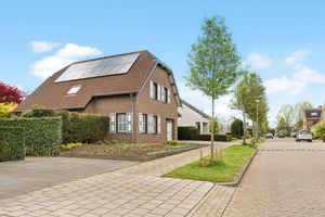 House for sale Halewijnstraat 8 Geleen