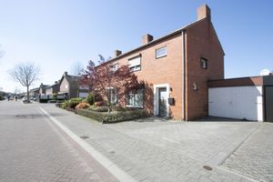 Woonhuis te koop Doctor Schaepmanstraat 16 Stramproy