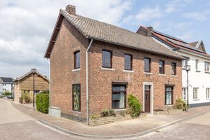 House for sale Schoolstraat 1 Sint Geertruid