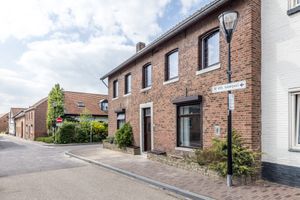 House for sale Schoolstraat 1 Sint Geertruid