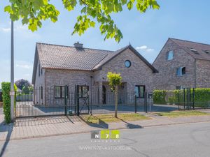 House for sale Drie-Eikenstraat 5 Maaseik