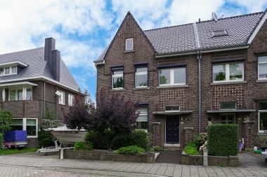 Offered by Laan 20 Makelaars