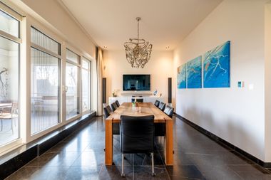 Aangeboden door Pro Housing Exclusive Real Estate