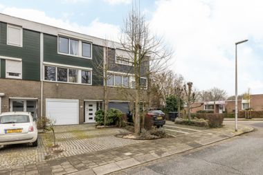 Aangeboden door Leenen Vastgoed
