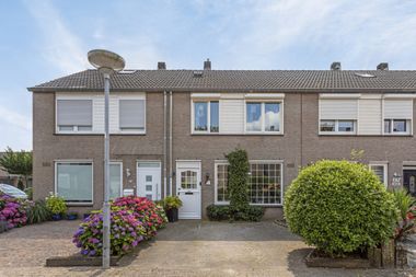 Aangeboden door Boek & Offermans Makelaars Venlo