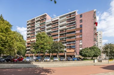Aangeboden door Dichtbij Vastgoed
