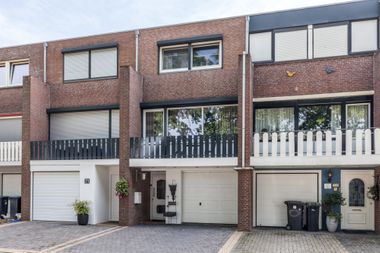 Offered by Dichtbij Vastgoed