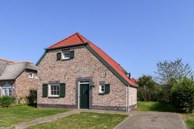 Offered by Aelmans Rentmeesters & Makelaarskantoor Panningen Offered by Aelmans Rentmeesters & Makelaarskantoor Panningen