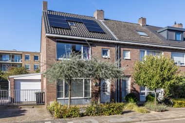 Aangeboden door Leenen Vastgoed
