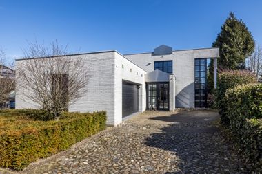 Aangeboden door Leenen Vastgoed