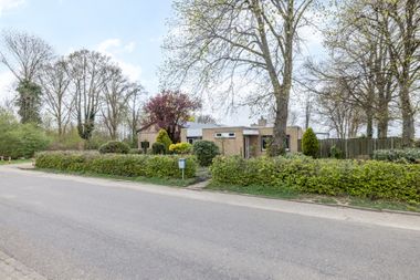 Aangeboden door Aelmans Woningmakelaars BV