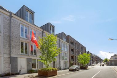 Offered by Pro housing Exclusive Real Estate