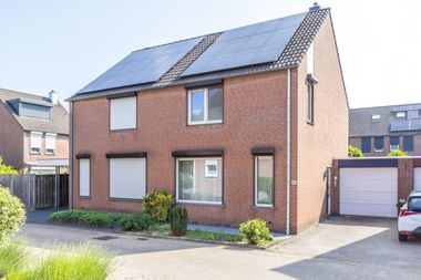 Aangeboden door Dichtbij Vastgoed
