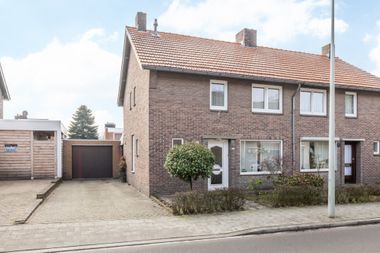 Aangeboden door De Ruijter makelaardij